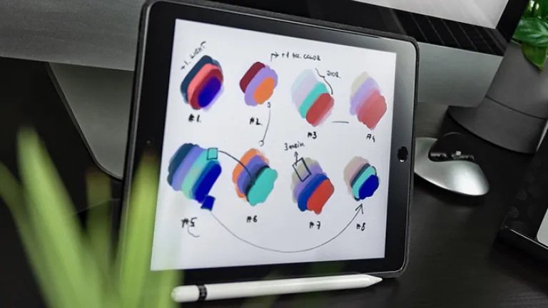 Verschiedene Farbpaletten auf dem iPad-Bildschirm angezeigt